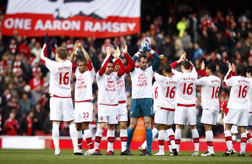 DV9：不满意平局，我们踢得比葡体更好；留队？我专注于现在