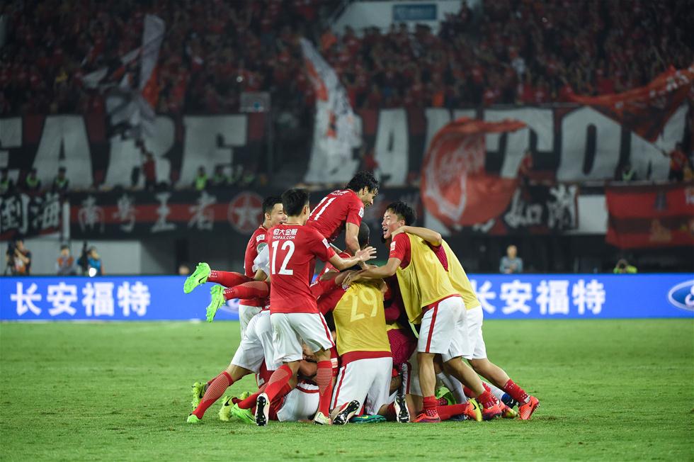 球报：利雅得胜利已就签下B费展开初步接触，钱不是问题